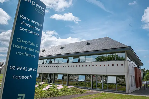 L'agence de l'expert-comptable Capeos à Châteaubourg.